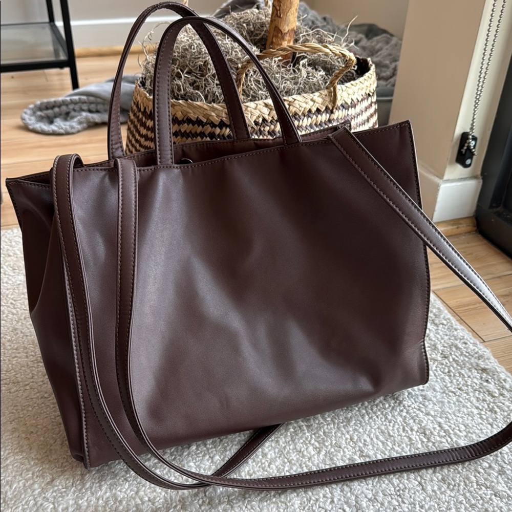 MEDIUM Telfar Brown Shopping Bag - Picture 2 of 3